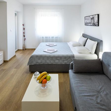 Mb Apartment 2 Суботица Экстерьер фото